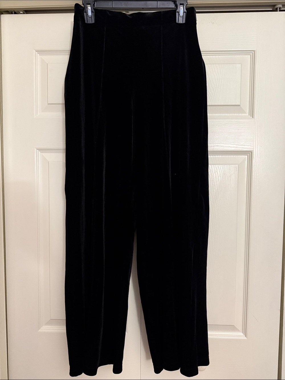 Max Studio Black Velvet Wide-Leg Trousers